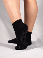 Women's Quarter Crew Grip Socks 3 Pack